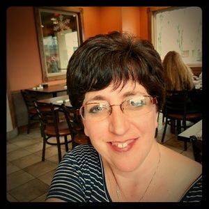 Meet your Posher, Lynne